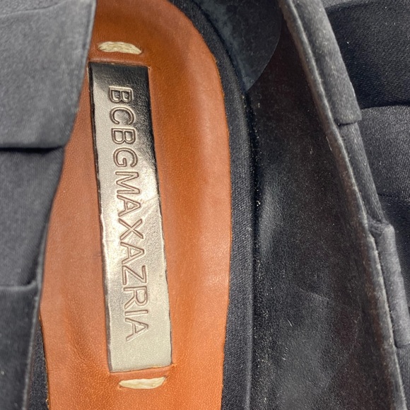 BCBG "LAURYN" BLACK SATIN PLEATED PEEP TOE PU - Picture 5 of 16